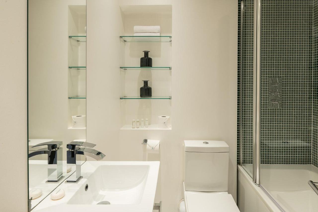 Fitzrovia - Charlotte Street By Viridian Apartments 런던 외부 사진